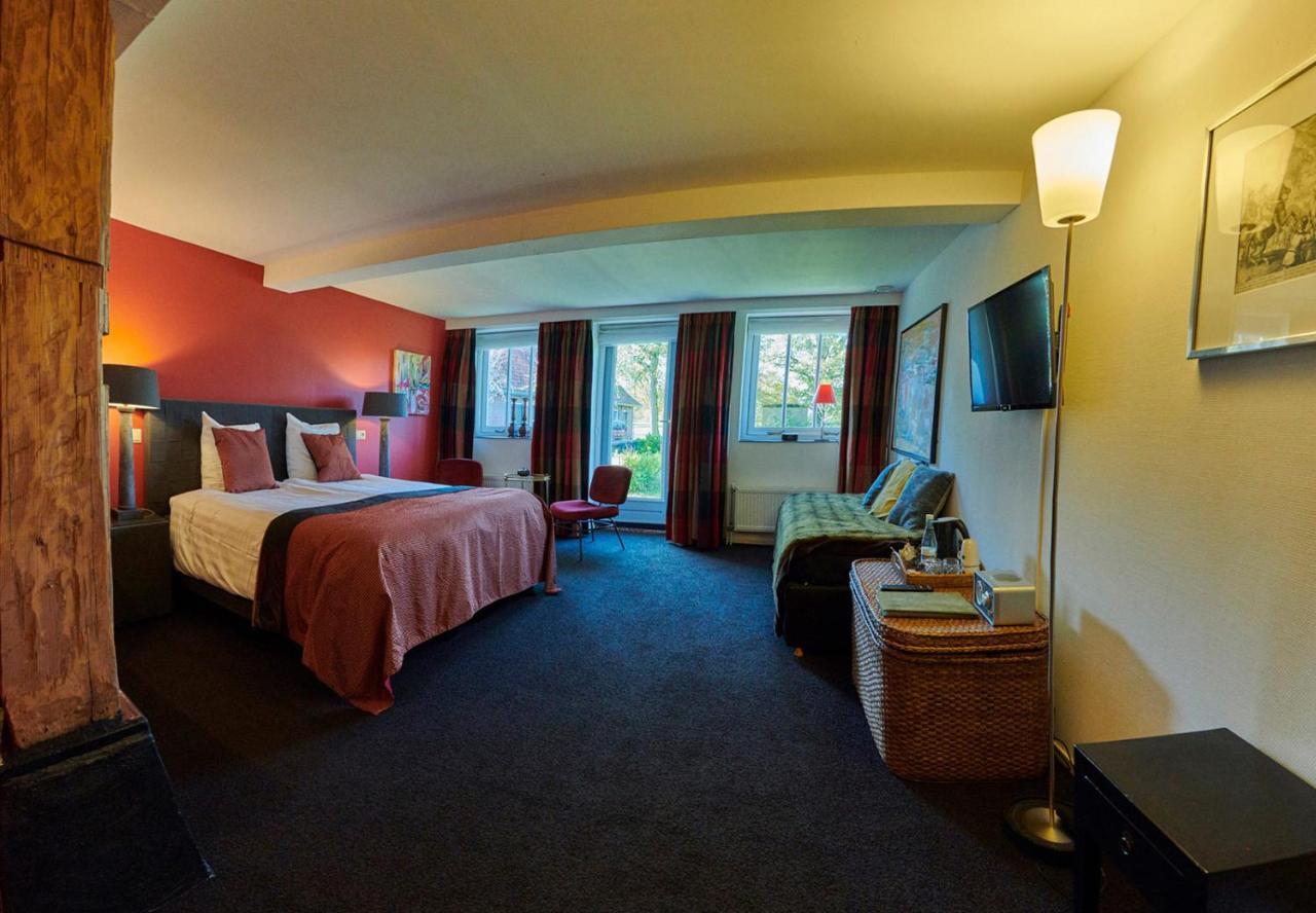 Deluxe Double Room Bath
